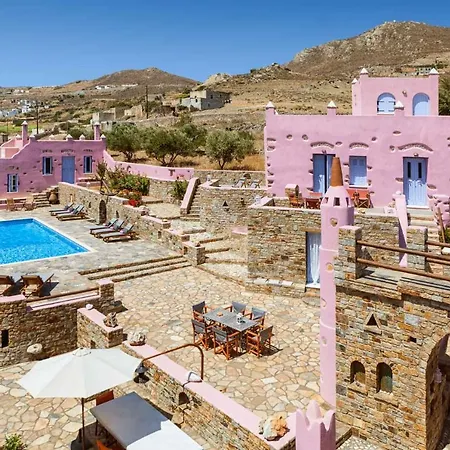 Georgilas Cave House *