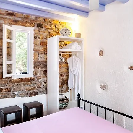 Georgilas Cave House