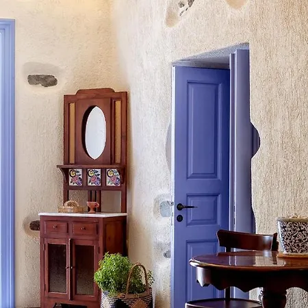 Georgilas Cave House * Naxos City